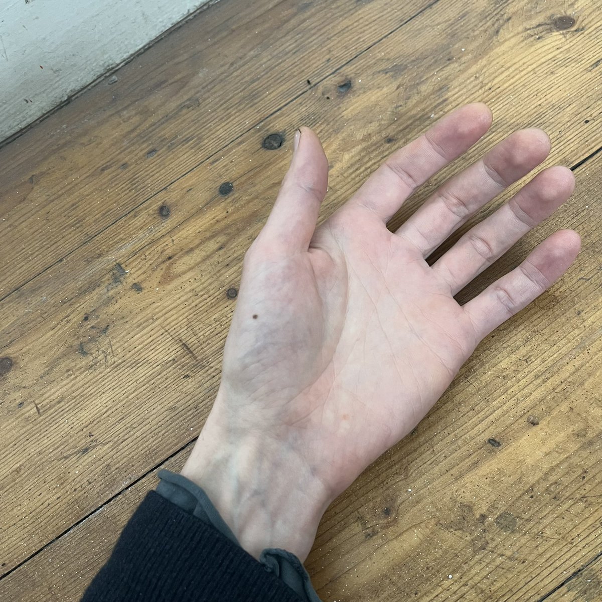 stephen_ritter_'s tweet image. Process.
I seem to be in an impossible situation, impossible for me to solve. I let go. 

#artistprocess #inspiration #nothing #peaceofmind #thismoment #surrender #lettinggo