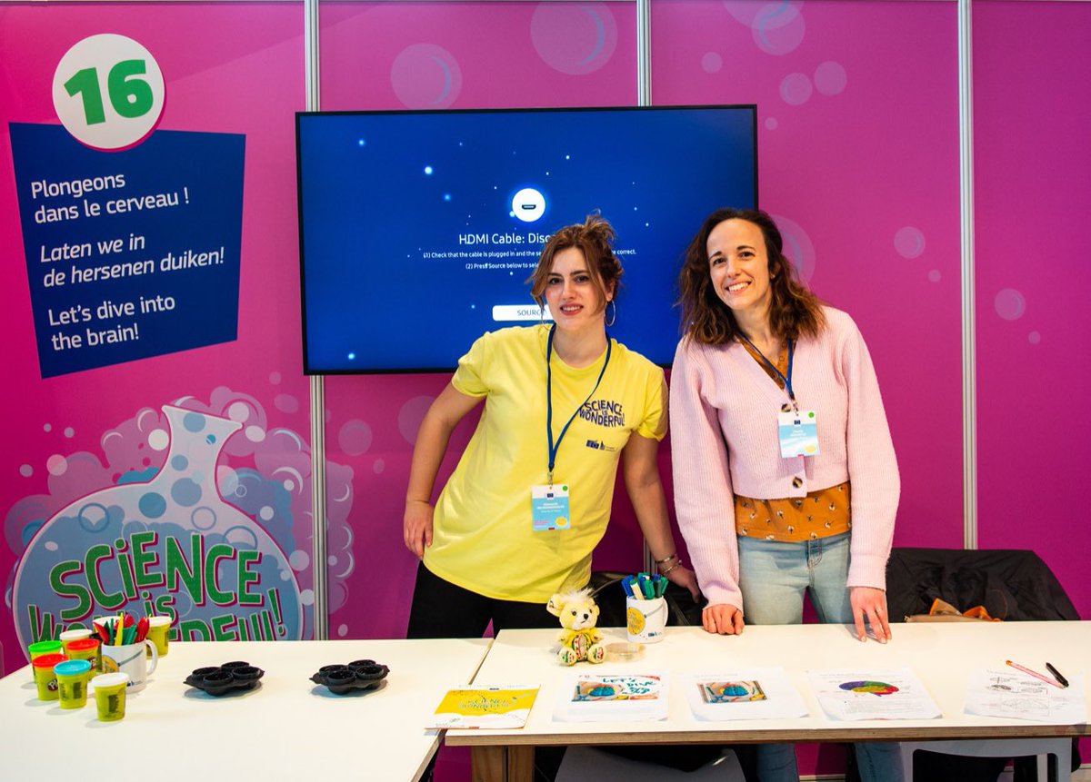 A nice photo from <a href="/neupages/">NEUPAGES</a> booth at Science is Wonderful 2023 in Brussels! Me and Amanda Deligiannopoulou had lots of fun presenting my <a href="/MSCActions/">Marie Skłodowska-Curie Actions</a> project to kids &amp; teens. We played cool activities together and learnt more about the brain, neurochips &amp; electrophysiology 💕🧠🔬