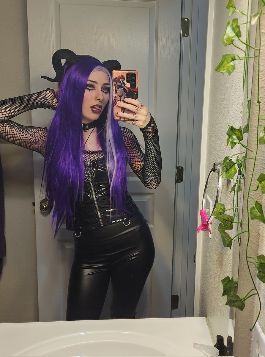 Brooke {11.1}{66.6}{9 Lives} ๐๐ฉธ (@DarkLadySolana) on Twitter photo 2023-03-27 16:42:31 GM ๐โ๏ธโ๏ธ I have a favor to ask.. ๐๐ My husband and I's project @sol9lives hosts an Art Competition and it's time to vote! It just takes a second, just pick ur fav and provide Twitter username. Voters will be entered into a raffle too! ๐โฌ๏ธ strawpoll.com/polls/40ZmqaJYโฆ Thank you! GM ๐โ๏ธโ๏ธ I have a favor to ask.. ๐๐ My husband and I's project @sol9lives hosts an Art Competition and it's time to vote! It just takes a second, just pick ur fav and provide Twitter username. Voters will be entered into a raffle too! ๐โฌ๏ธ strawpoll.com/polls/40ZmqaJYโฆ Thank you!