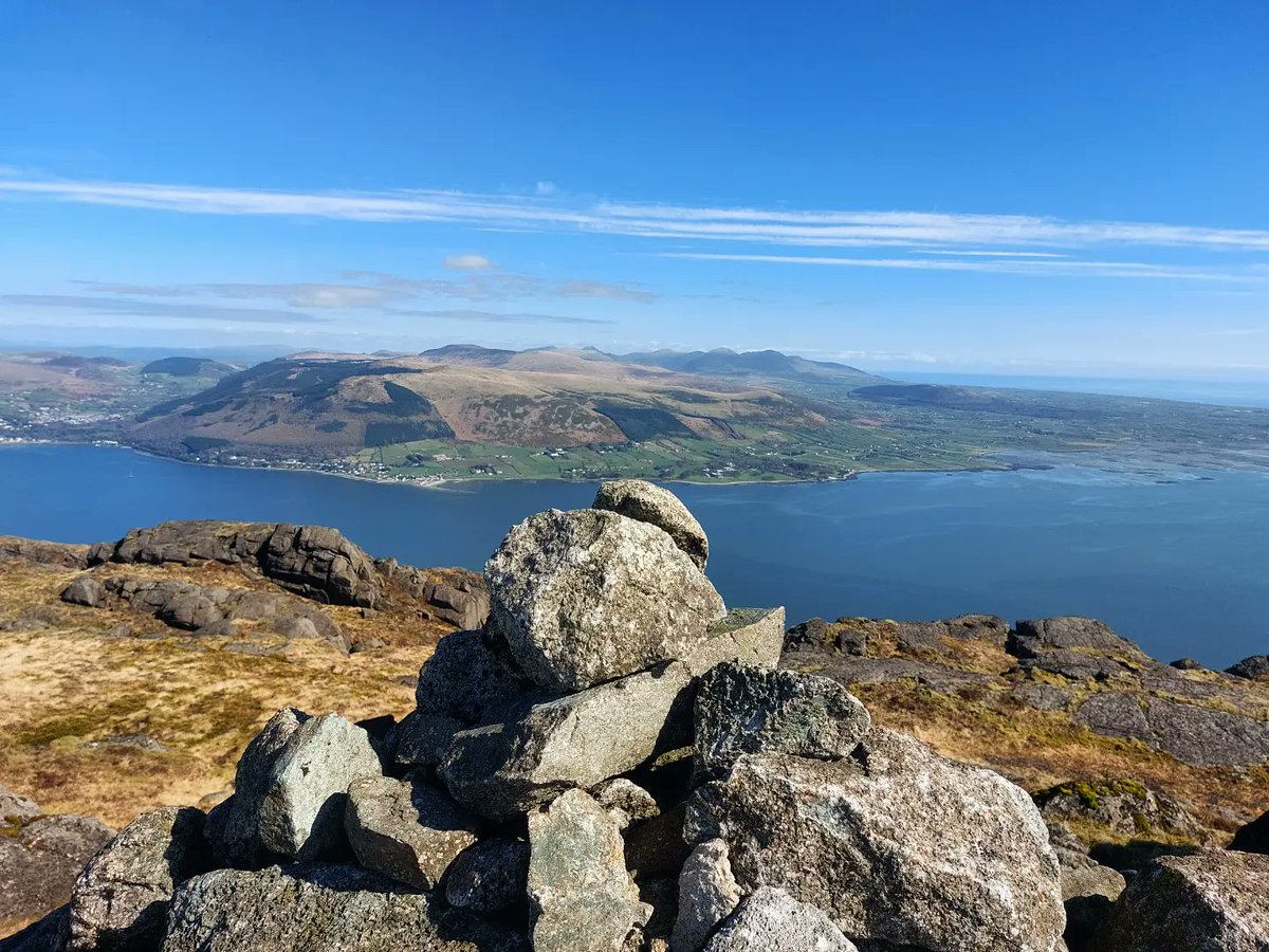 Gorgeous day on the Cooley Mountains 😍
#guidedhikes #localguide #hillwalking