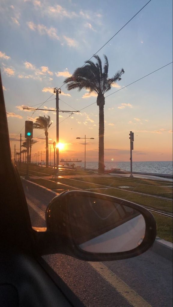 ennarlys's tweet photo. relax time https://t.co/T6m8WWiDEN