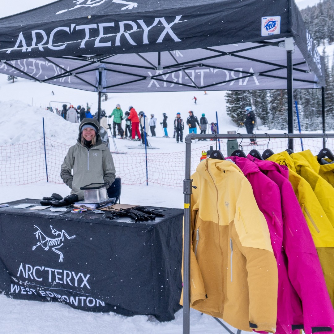 MarmotBasin's tweet photo. Thank you to our local retailers for coming out for Demo Days last weekend! 

Special mention to Arc'teryx Edmonton, who came out for their first-ever Marmot Basin Demo Days! They had lots of freebies, an awesome competition, and even found some time the shred! https://t.co/HKE2RdZSev
