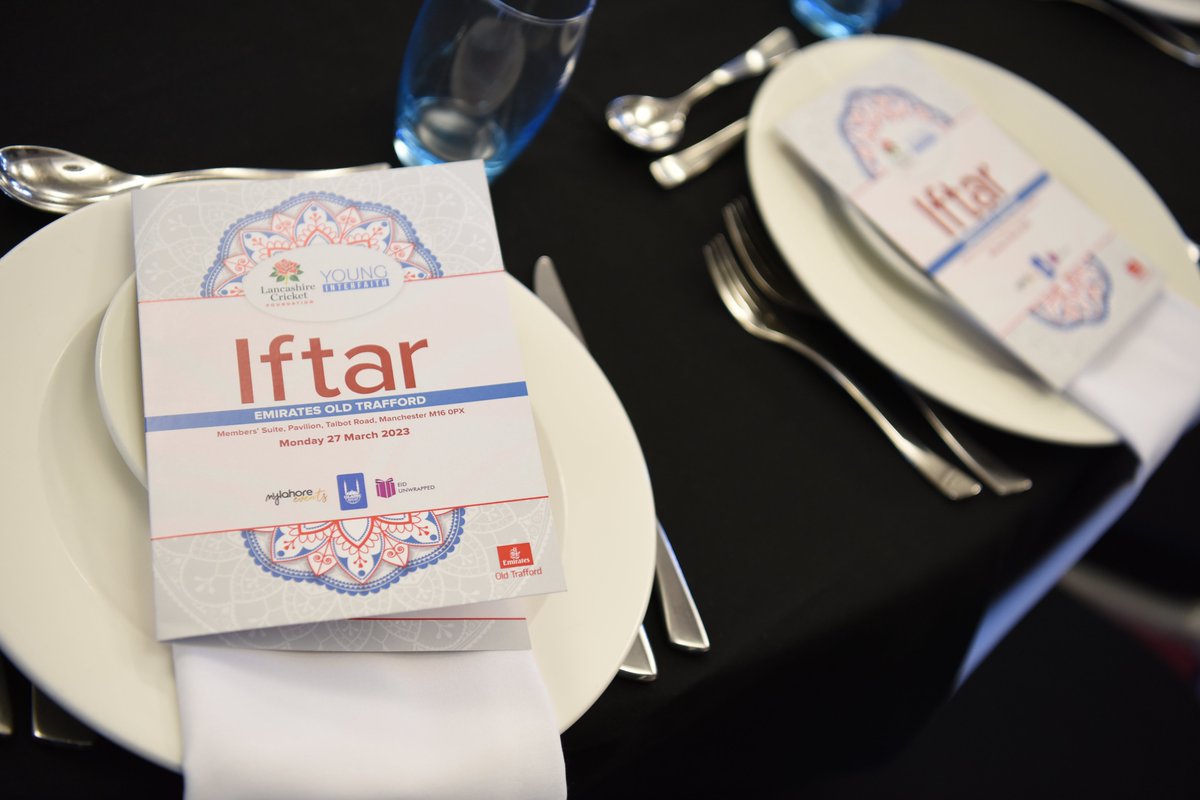 lancscricket's tweet photo. All set for this evening's Iftar Event in the Members' Suite at @EmiratesOT to celebrate #Ramadan! 🙌

200 guests from across our local community have been invited to join in prayer, share a meal and open the fast of those practicing.

🌹 #RedRoseTogether | @LancsCricketFDN https://t.co/sZqKiG6Tvv