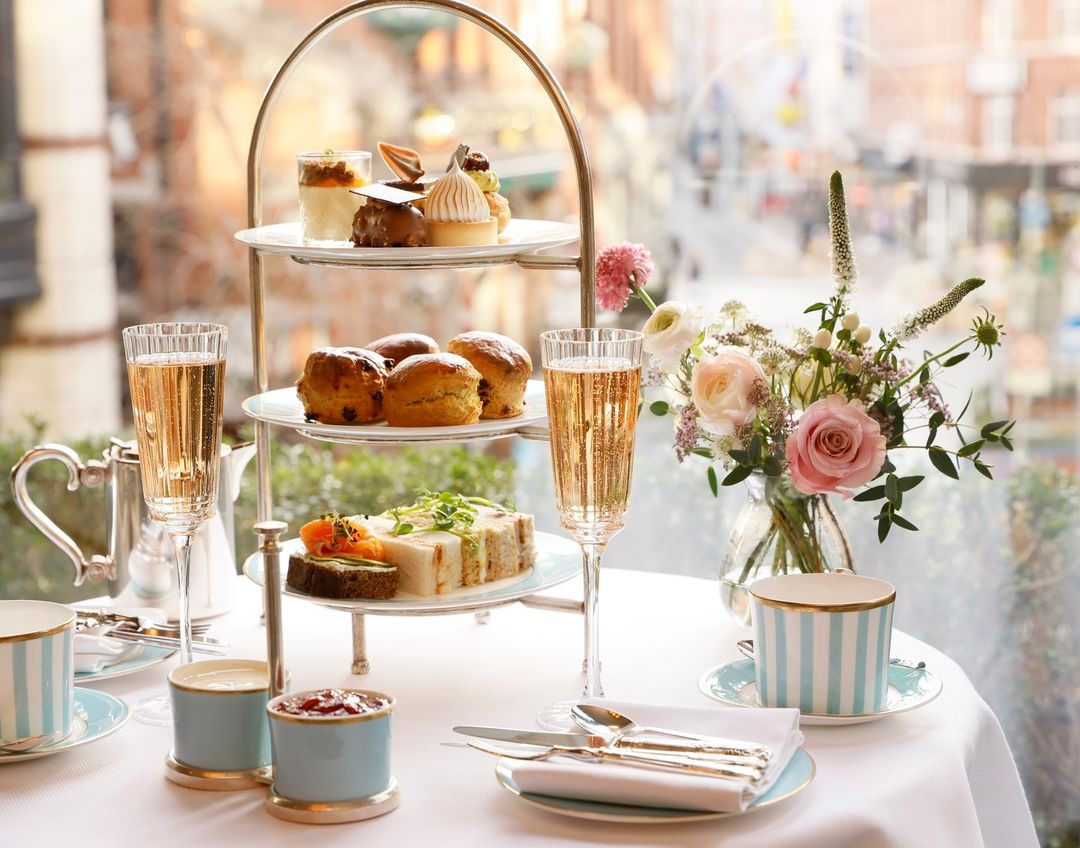 Whether you’re celebrating a special occasion or simply indulging in a well-deserved treat, The Westbury's afternoon tea on The Gallery is not to be missed. 🥂 doyl.co/3JxYS2x