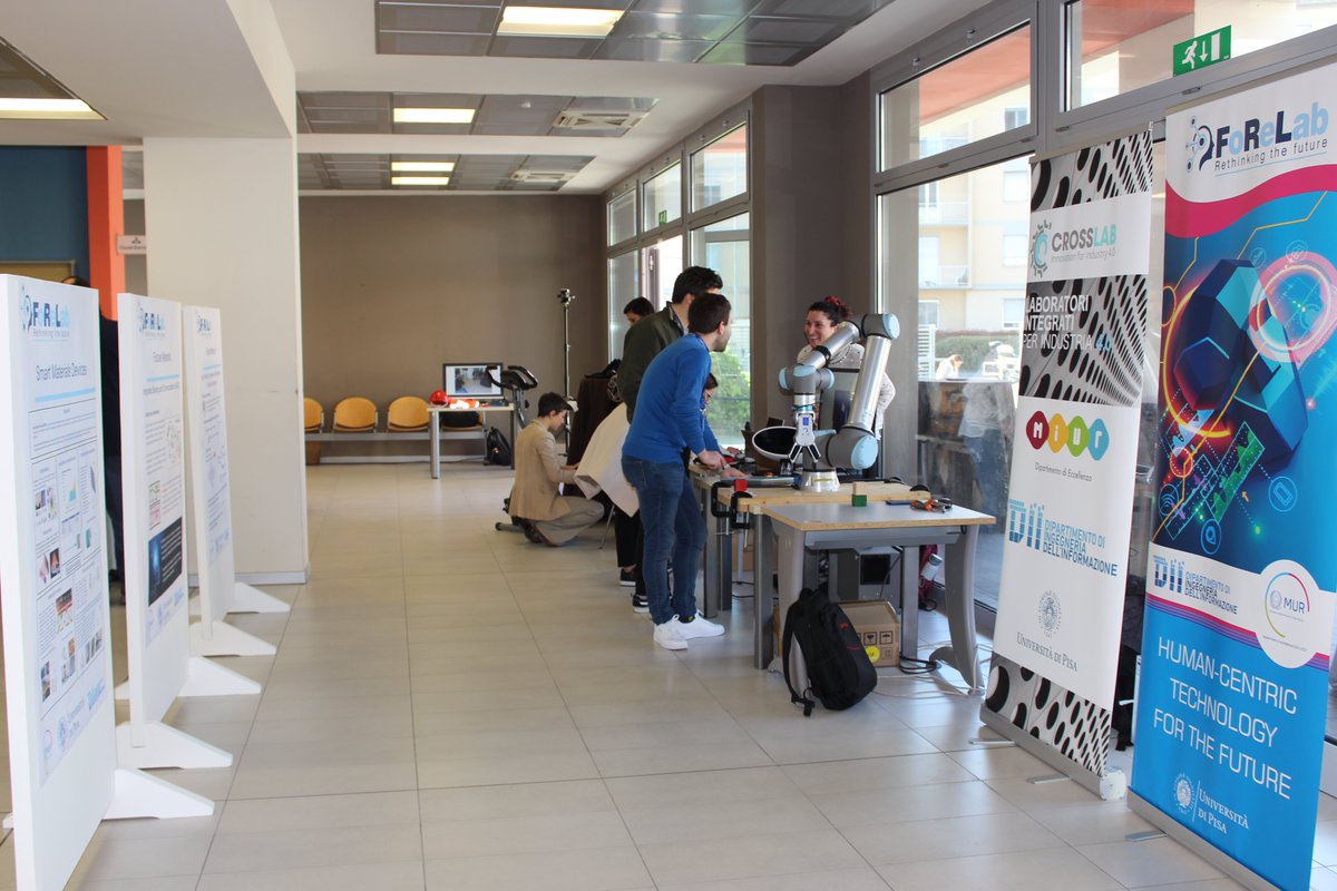 DII_Pisa's tweet photo. 🌟🌟 Grande successo per la presentazione del progetto #forelab, la #ricerca  sulle tecnologie per #industria50 https://t.co/shO7uRe9GA
 @Unipisa  @cnapisa https://t.co/yKhn08sE94