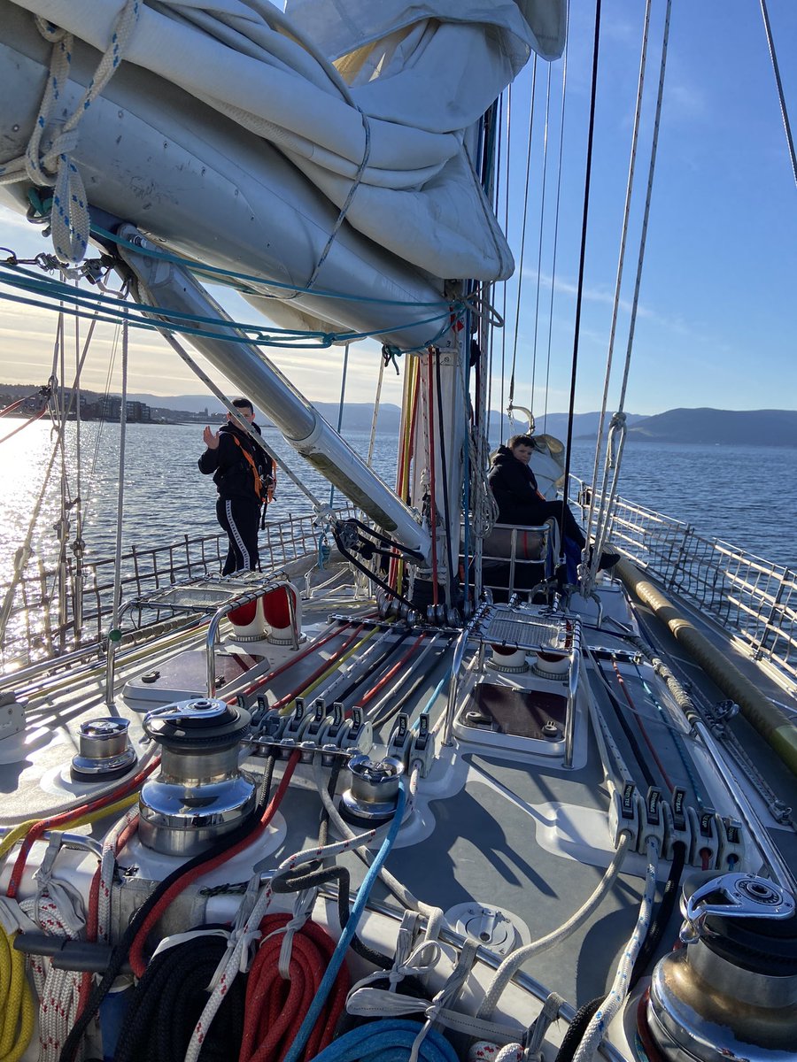 NUC_Glasgow's tweet photo. Amazing weather. Heading to The Holy Loch for tonight. @BobDorisSNP @CllrMooney @jakimclaren @GoforGow @PaulJSweeney @NWGVSN @jaxstarr https://t.co/pG8MgMqrGP