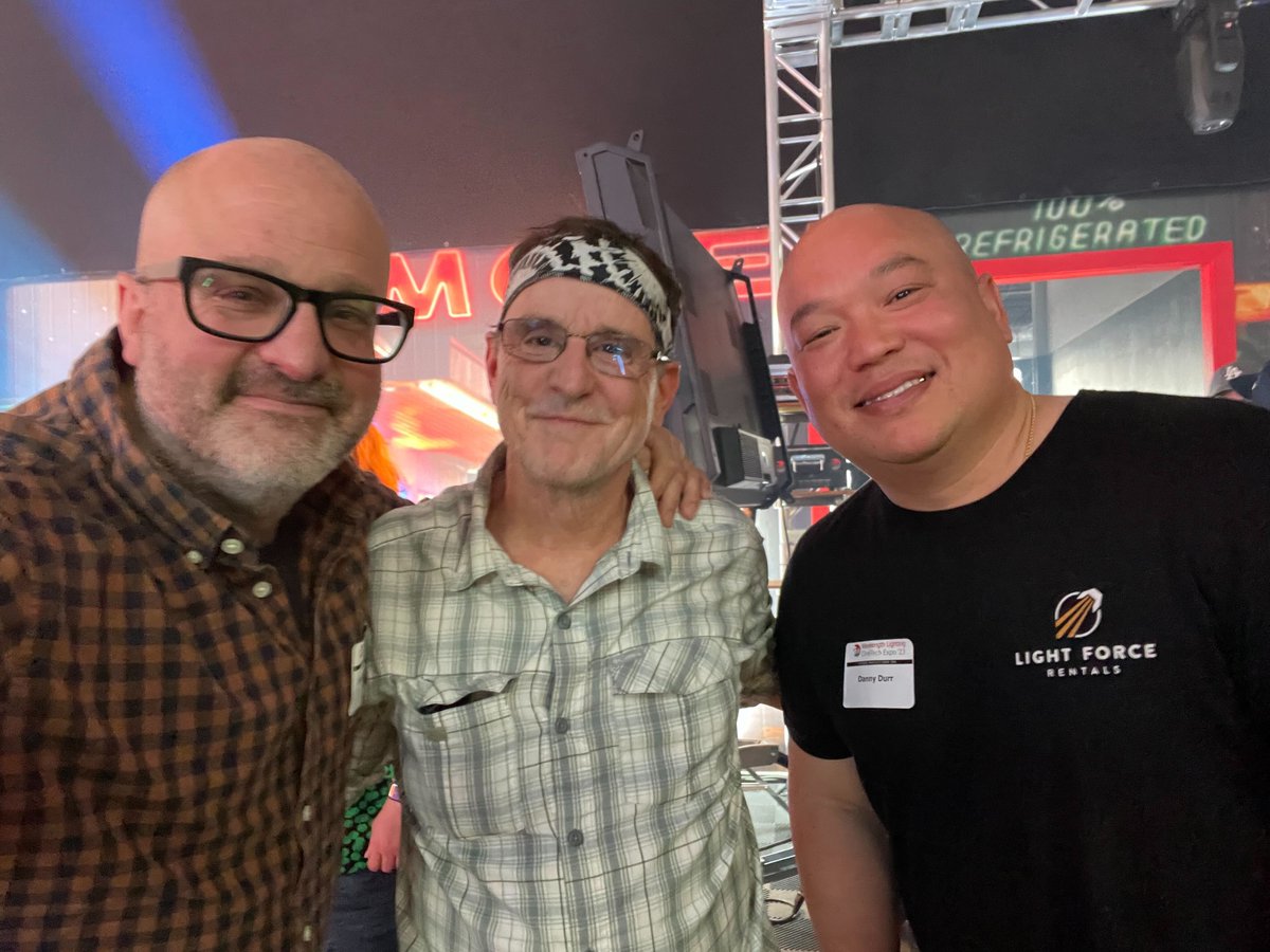 ICLSociety's tweet photo. Last weekend, our President Michael Bauman spoke at a panel with Danny Durr at the #CineTech EXPO in Atlanta. During this event he met and caught up with several new and old #ICLS members. #iclsmembers #set #setlife #setlighting #grip #members #corporate #cinetechexpo #atlanta https://t.co/W6s5zSvGNW