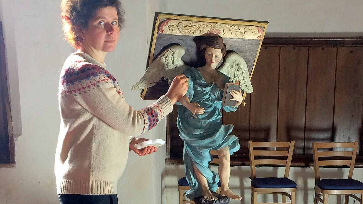 Pomm_Greif's tweet image. Vortrag der AG für pommersche #Kirchengeschichte am Sa. 14. April im Greifswalder St. Nikolai-Gemeinderaum, Domstr. 13 um 19 Uhr Detlef #Witt  "Lasst uns weiter Wunder tun! Wie Restauratoren Kirchenschätze retten"

Bild: Pultengel in #Lüssow