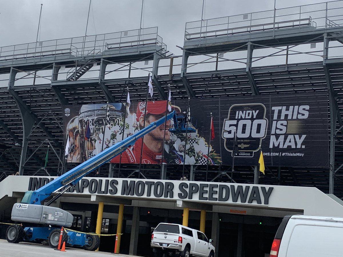 That’s @IMS champ @Ericsson_Marcus up there putting the finishing touches on the sign that will greet y’all in may! 62 days away from the big one! @WTHRcom