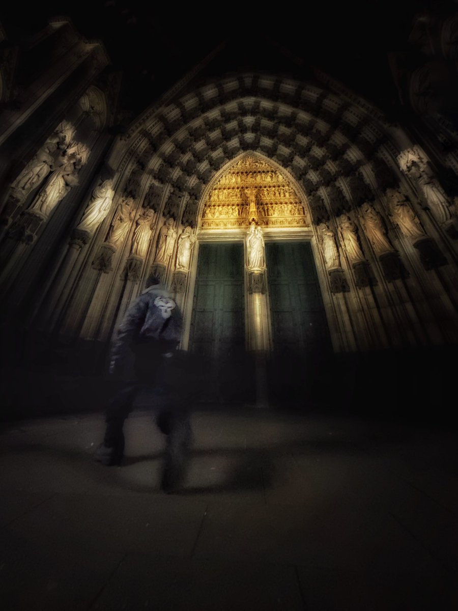 bloody_osiris's tweet photo. On My Way 2 Church ⛪️ https://t.co/pbMKNYZ7w8