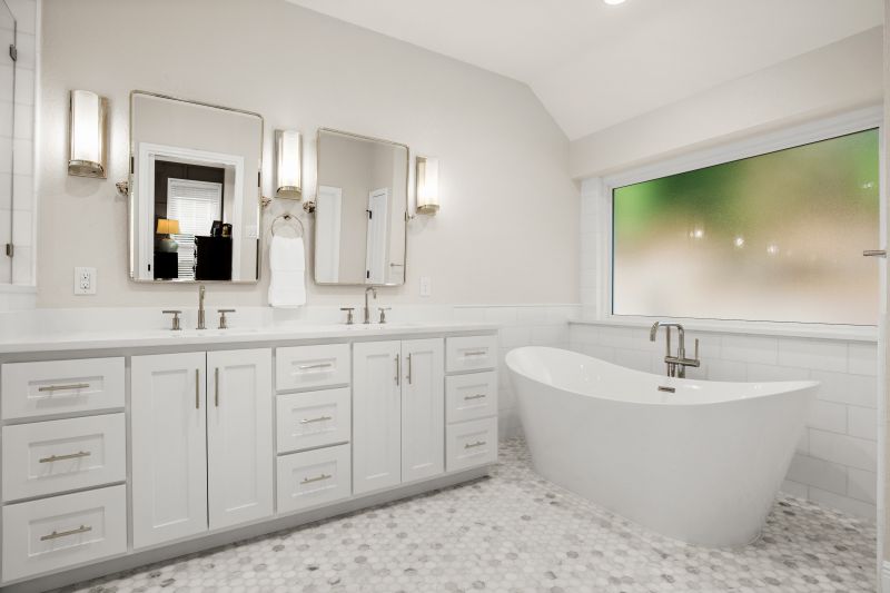 FrecciaGroup's tweet photo. Shades of white. Shades of grey. Simple. 😍 

Contact us for your next remodel or new build project!

#bathrooms #remodel #homeremodel #roundrocktx #austinmetrogc #atx https://t.co/oZHq9uWShM