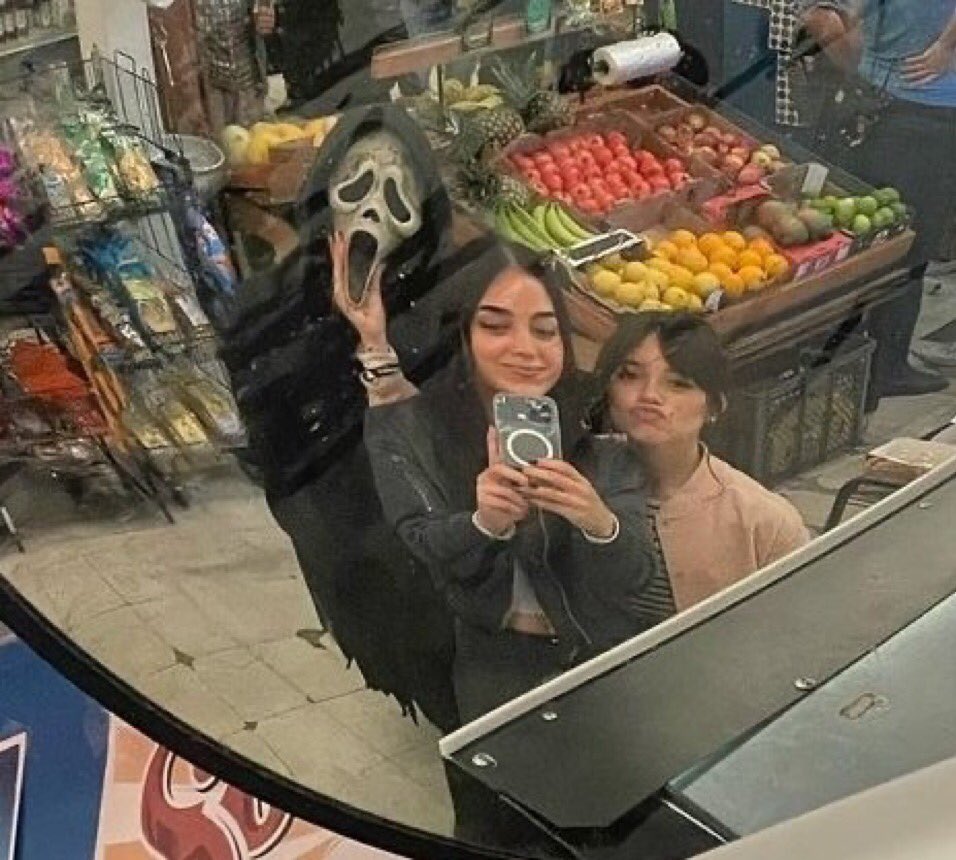 Comfort for Scream Fans🖤🔪 tweet media