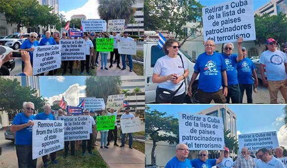 yusepp8's tweet photo. @Conavil_ECM Ni agresiones ni ofensas de grupos anticubanos impidieron que centenares de personas alzaran sus voces en Miami para exigir el cese de las hostilidades que mantiene el Gobierno de Estados Unidos hacia Cuba. #LatirAvileño #NoMasBloqueo https://t.co/geePjVPiZW