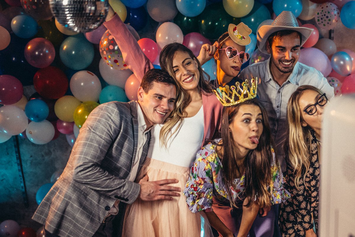 45 Best #PhotoBooth Blogs and Websites 👀 blog.feedspot.com/photo_booth_bl… <a href="/_feedspot/">Feedspot</a>