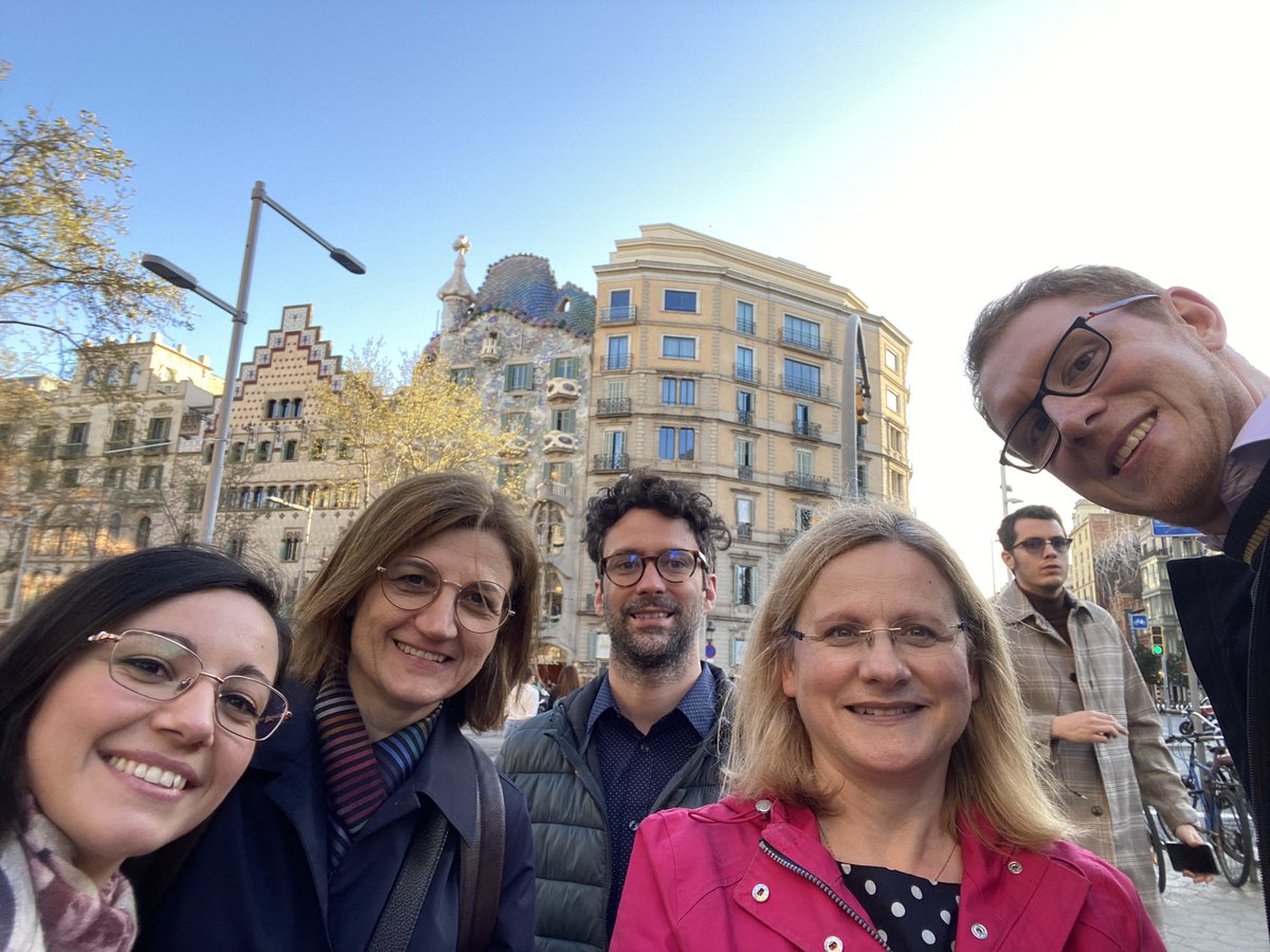 M. Carmen Galan (@mcgalan_bristol) on Twitter photo After a day of excellent science <a href="/GECarbohidratos/">GECarbohidratos</a> <a href="/RSEQUIMICA/">RSEQ</a> <a href="/IQSbarcelona/">IQS Barcelona</a> enjoying a stroll in the sun @DrGlycoBen <a href="/CRovira_Bcelona/">Carme Rovira</a> <a href="/nieto_palo/">Carlos Palo-Nieto</a> After a day of excellent science <a href="/GECarbohidratos/">GECarbohidratos</a> <a href="/RSEQUIMICA/">RSEQ</a> <a href="/IQSbarcelona/">IQS Barcelona</a> enjoying a stroll in the sun @DrGlycoBen <a href="/CRovira_Bcelona/">Carme Rovira</a> <a href="/nieto_palo/">Carlos Palo-Nieto</a>