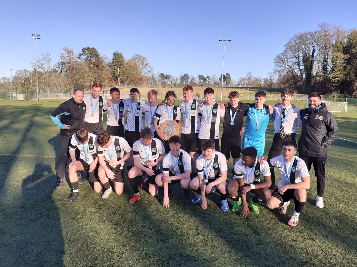 Senior League

Balerno  3-1 Forrrester

BALERNO  ARE  CHAMPIONS.