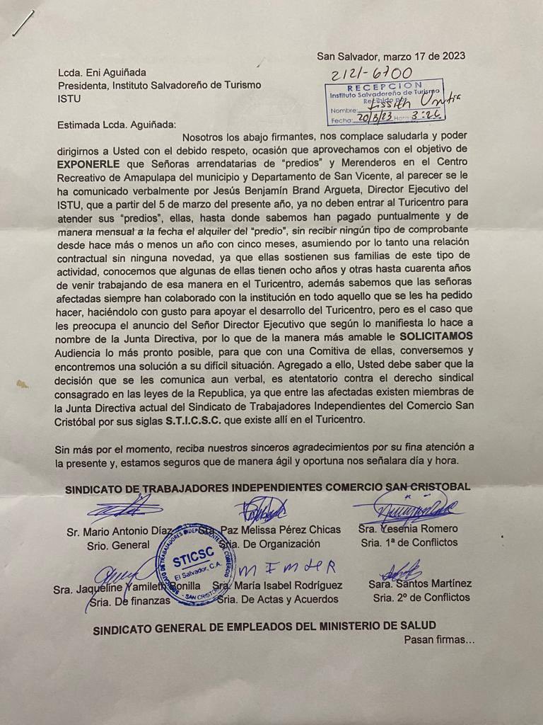 marionery503's tweet photo. Estimada Lic. @EnyAguinada; la semana pasada hicimos llegar una nota dirigida a su persona, recibida por @JesusBenjaminB1 dijo que la daba por recibida, que no se la entregaría a ud. Y que no esperemos respuesta. @ISTUSV será eso coherente..! Con las políticas del @nayibbukele https://t.co/ERkFrNFOkZ