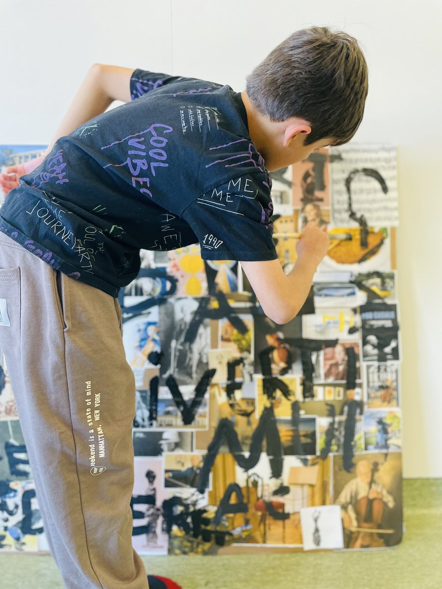 fragosusmarkus's tweet photo. Acció performativa de tancament del projecte @cdapaucasals Paraula, gest i narrativa visual conceptualitzant l’abans i el després de l’experiència. Llenguatges artístics contemporanis @escolacamins #somprojecte #somCamins @marin_realp #mudac #projectesingular https://t.co/Z3YncekyHu