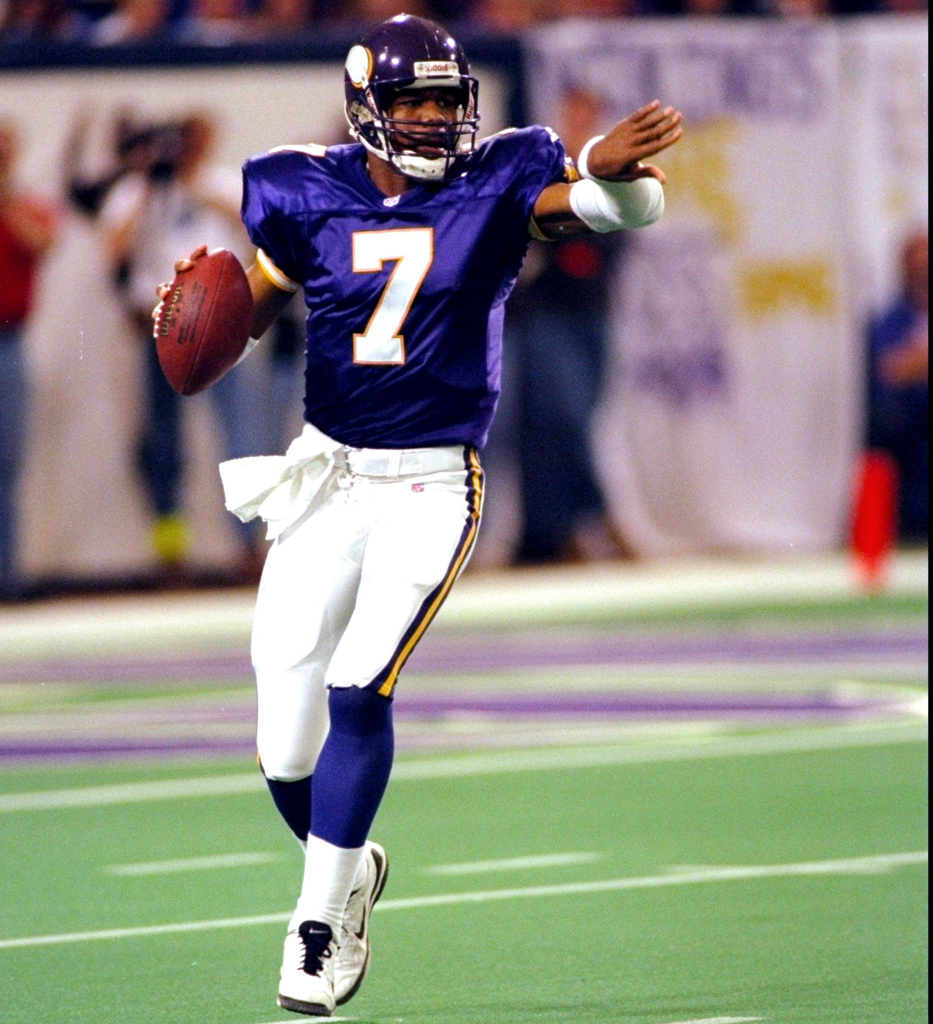 Happy 60th Birthday to former QB Randall Cunningham! 