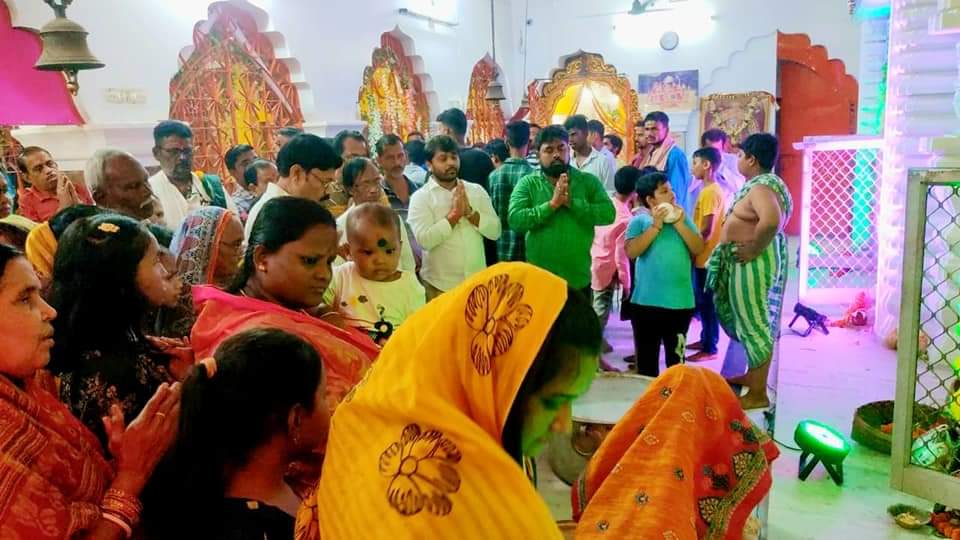 BiswalSouvic's tweet photo. ଶ୍ରଦ୍ଧାଳୁ, ଜନସାଧାରଣ, ଯୁବ ଓ ବରିଷ୍ଠ ନେତୃମଣ୍ଡଳୀ ତଥା ‌କର୍ମକର୍ତ୍ତା ମାନଙ୍କୁ ମୋର ଆନ୍ତରିକ ଶୁଭେଚ୍ଛା ଜ୍ଞାପନ ସହ ଅଶେଷ ଧନ୍ୟବାଦ୍ ଜଣାଉଛି। ଜଗତଜନନୀ ମା'ଙ୍କ ନିକଟେ ସମସ୍ତଙ୍କ ମଙ୍ଗଳମୟ ଓ ନିରାମୟ ଜୀବନ ପାଇଁ ବିନମ୍ର ପ୍ରାର୍ଥନା କରୁଛି।🙏

#MaaChampadei 👏 #Malisahi 💐 #Ranihat #Cuttack https://t.co/PugbJMgemt