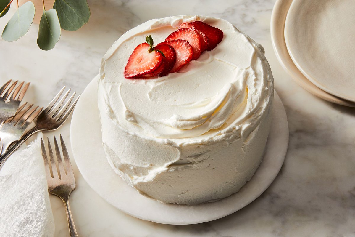 Food52's tweet photo. Our 15 most popular cake recipes of all time https://t.co/KUwYcQ6NvB https://t.co/67lGUpiv0D