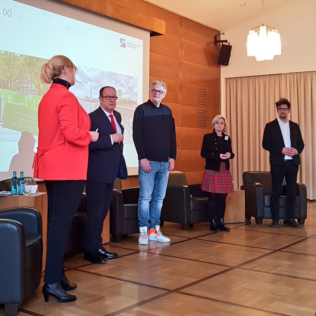#StadtUpDO: Welche Ideen bringen #Dortmund wirklich voran? 
Talkrunde mit #Cityring-Chef Tobias Heitmann, Dirk Rutenhofer, Präsident des Westfälischen Industrieklubs, Heike Marzen, Geschäftsführerin der Wirtschaftsförderung,
&amp; Thomas Szabo, Präsident des Marketing Clubs Dortmund