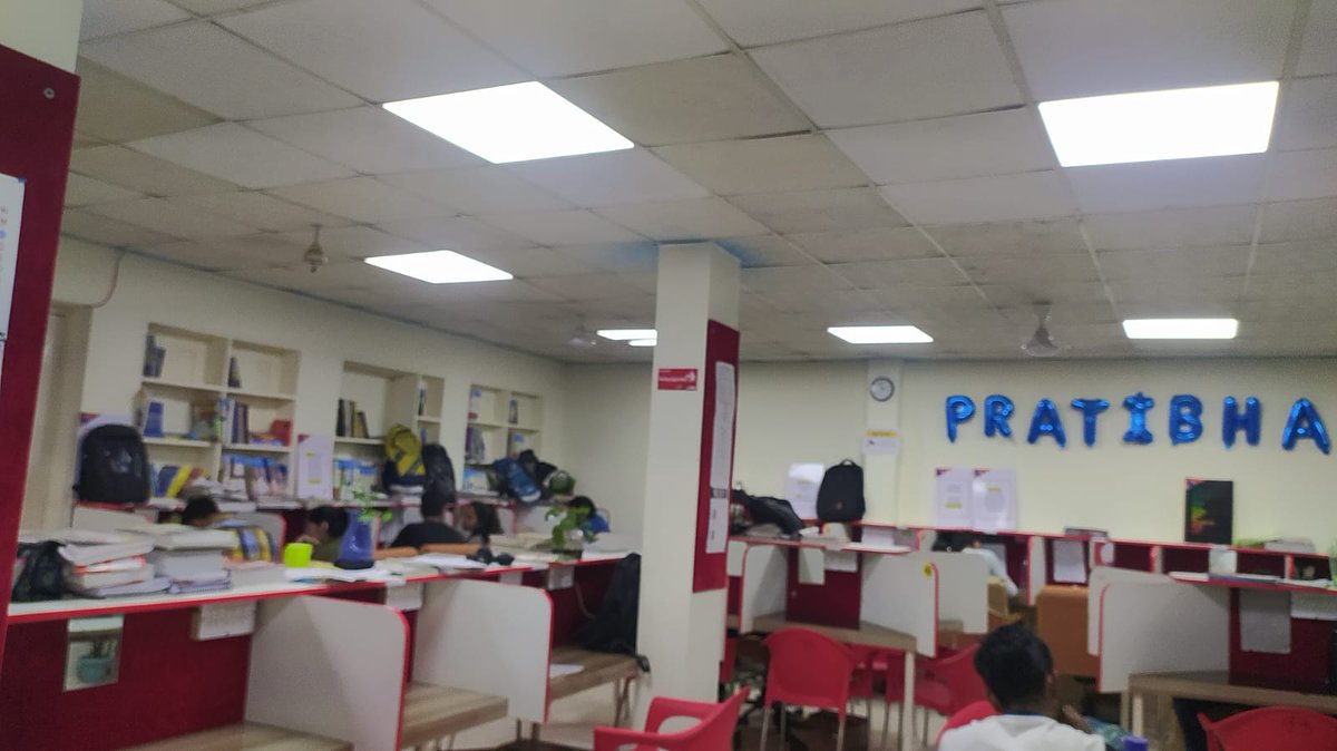 SocialVisionOrg's tweet photo. A reading space for all. Where you can just sit and engage in your own educational world.
#social_vision
#Committed_for_Social_Change
#A_Step_to_Govt_Job
#Career_Counseling
#Career_Composer_Workshop 
#Study_Library
#Coaching_For_Competitive_Exarm
#Room_To_Read 
#Book_For_All https://t.co/HujzU3ZcCM