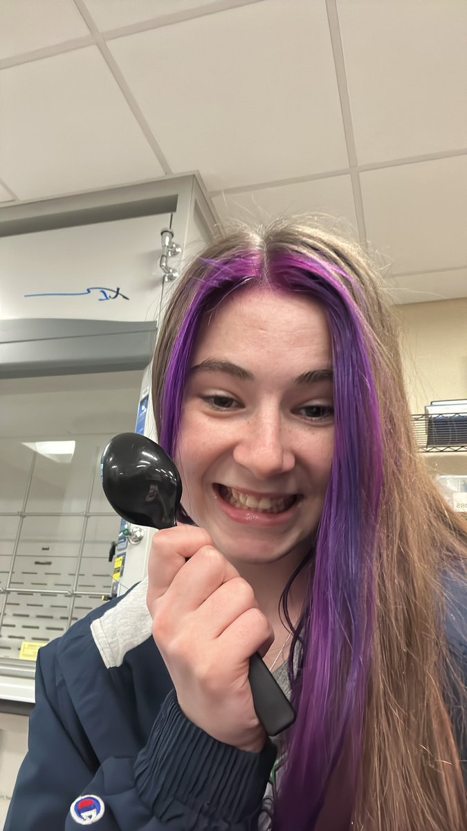rayannlynn04's tweet photo. spoon at lab (for safety) @thespiss4 https://t.co/1OHeOWqFjY