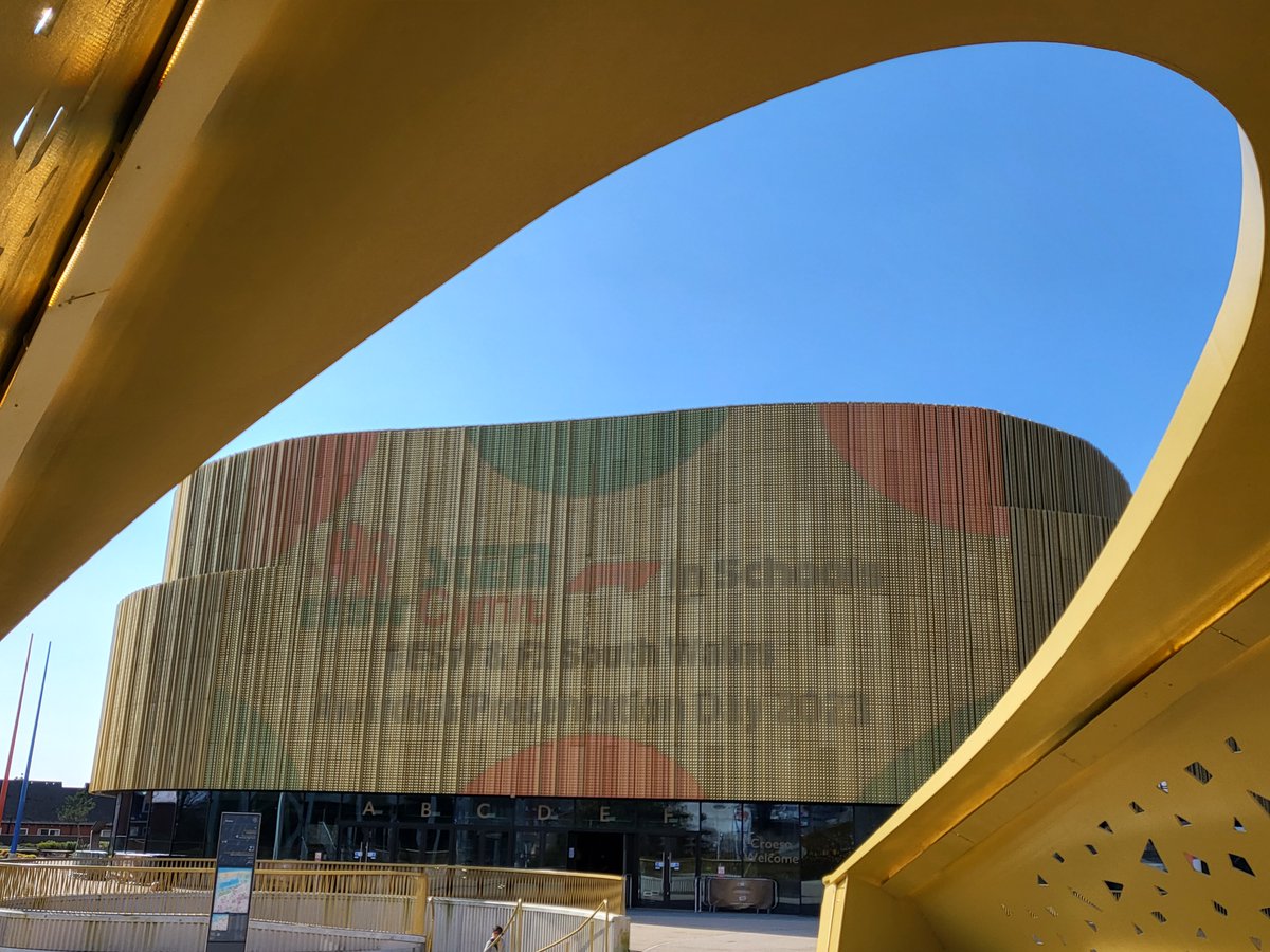 EESWSTEMCymru's tweet image. Thank you to everyone who attended our South Wales EESW and F1 Awards event @SwanseaArena today!
We hope that you all enjoyed and congratulations to all our award winners! #STEM #Engineering