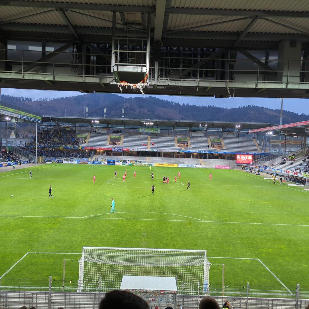Schorsch92's tweet photo. #Dreisamstadion #SCFFCS https://t.co/BuOu7MPVV1