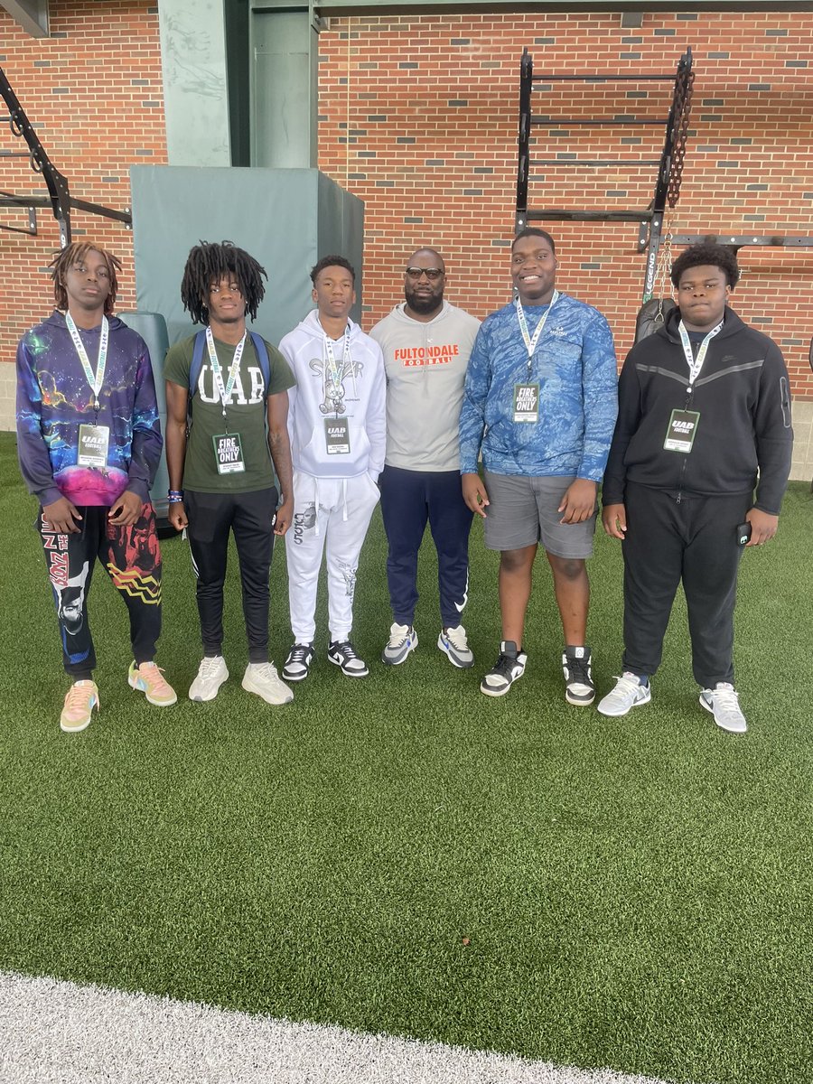 Coach Keon Handley, Sr. (@h5group) on Twitter photo First of many outings with some of the guys in the program! <a href="/UAB_FB/">UAB Football</a> <a href="/CoachHenDo88/">Tristan Henderson</a> <a href="/WILDCATS_FTBL/">Fultondale Football</a> First of many outings with some of the guys in the program! <a href="/UAB_FB/">UAB Football</a> <a href="/CoachHenDo88/">Tristan Henderson</a> <a href="/WILDCATS_FTBL/">Fultondale Football</a>