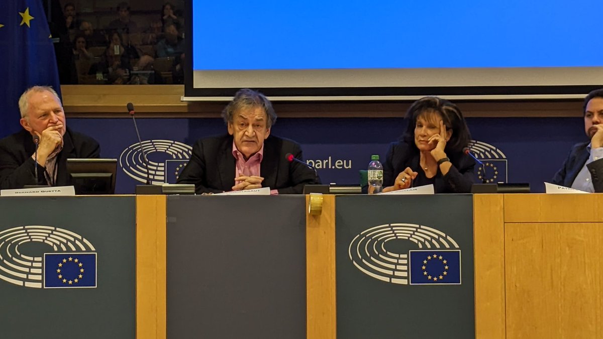 CCLJ_BE's tweet image. &quot;Les manifestants défendent le sionisme  politique face au sionisme messianique&quot; Alain Finkielkraut
#SupportDemocracy
#IsraelProtests