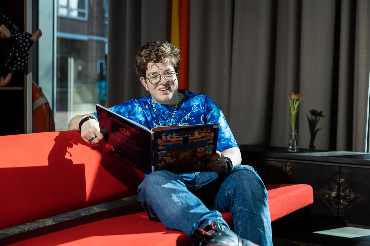 Laura Damen tweet media