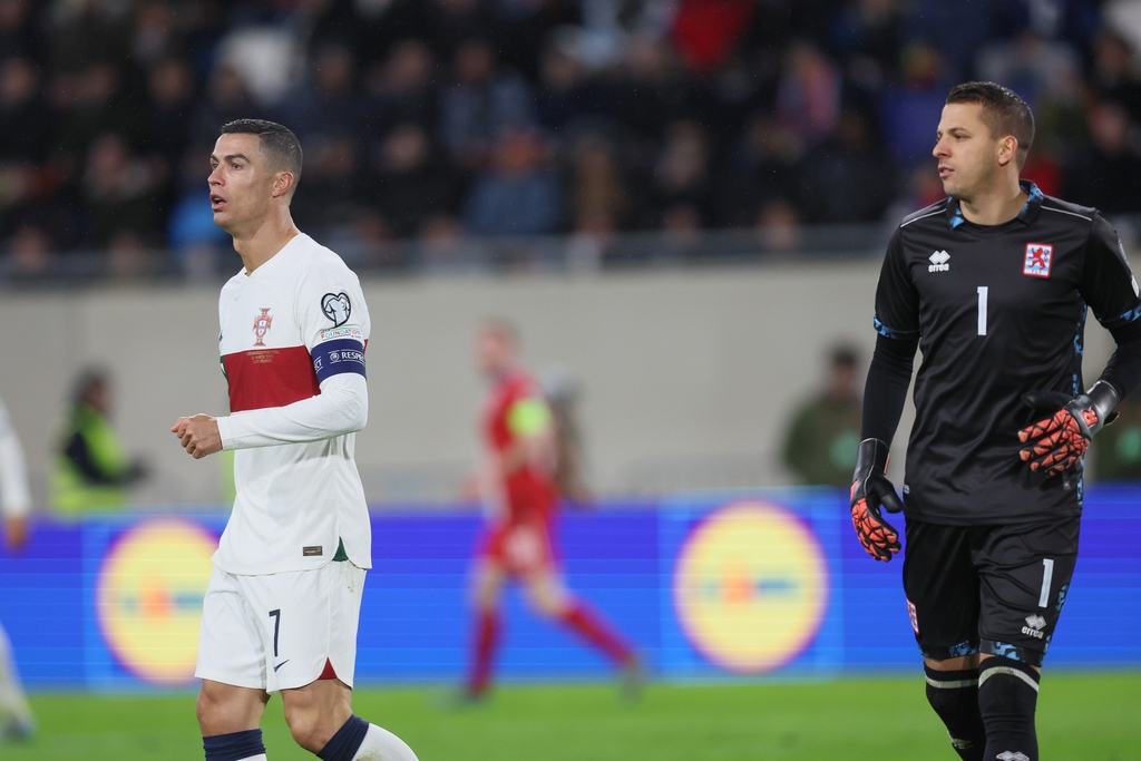 One of the greatest players of all time, together with Cristiano Ronaldo. 🫡