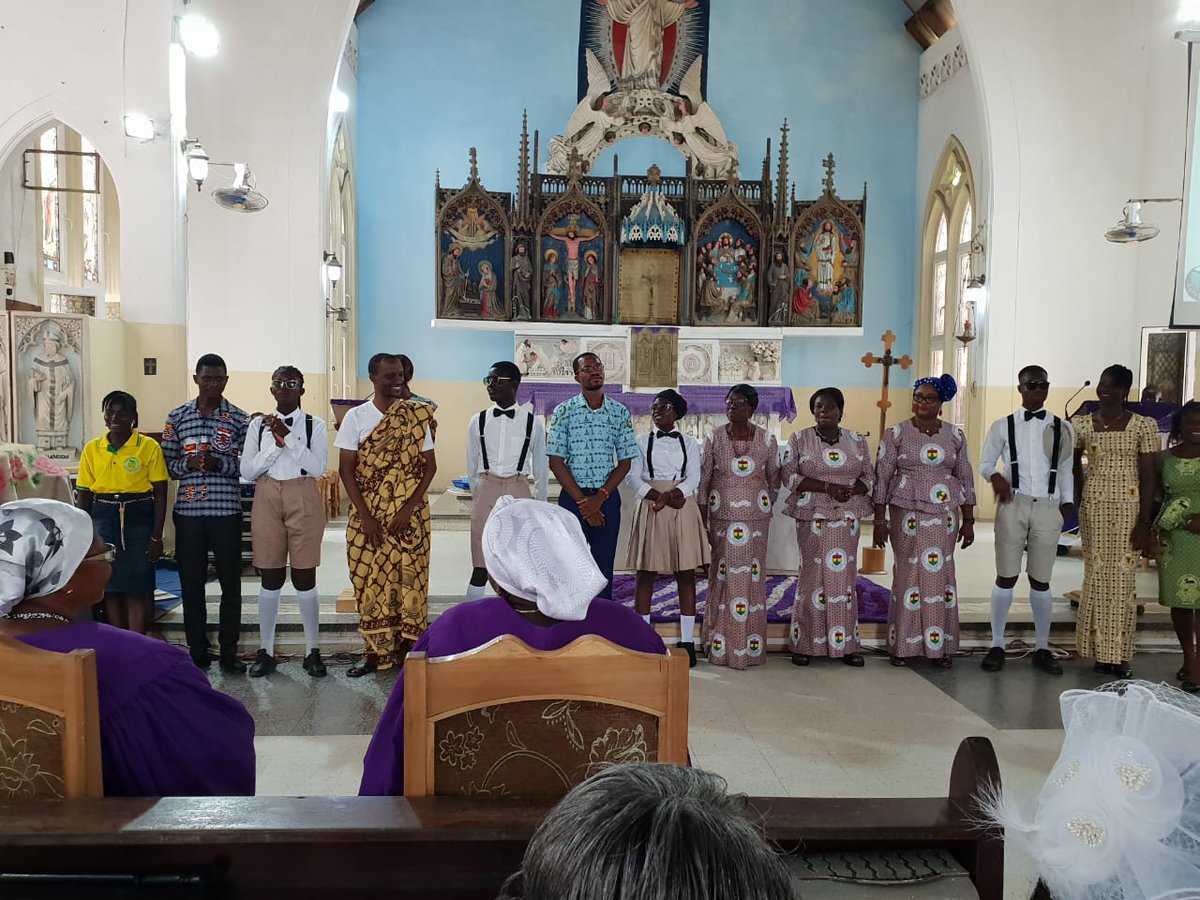 KLOMOfficial's tweet photo. This year's World Youth Day will be held on 1-6 August in Lisbon, Portugal🇵🇹.
Yesterday, the youth of Sacred Heart Church in Winneba, 🇬🇭 launched their youth week ahead of Lisbon. We wish all #PYCs successful preparations. Visit https://t.co/BJU1NZq3cB for more info on #WYD2023. https://t.co/NNwIuLOEwo