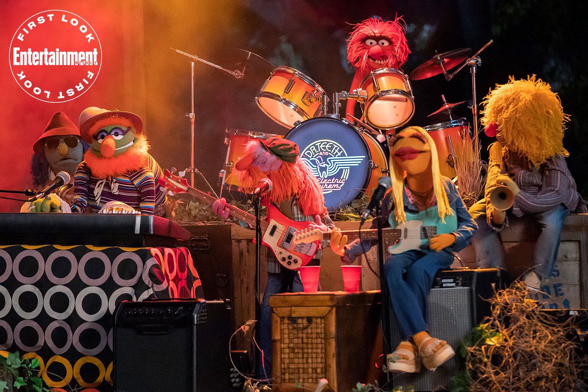 DisneyNewsFR's tweet photo. (#DisneyPlus / #abcSignature) @EW révèle les premières images de la série #TheMuppetsMayhem qui sera prochainement diffusée sur Disney+ ! https://t.co/IkFCdbFyzQ