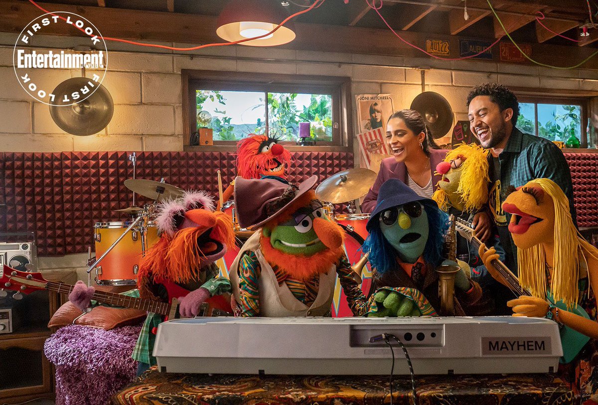 DisneyNewsFR's tweet photo. (#DisneyPlus / #abcSignature) @EW révèle les premières images de la série #TheMuppetsMayhem qui sera prochainement diffusée sur Disney+ ! https://t.co/IkFCdbFyzQ