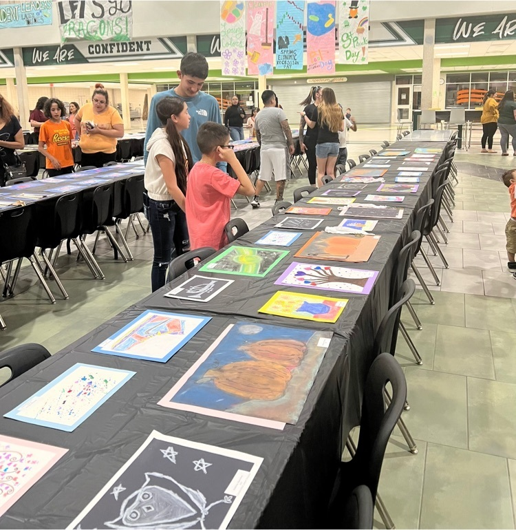 swisd_swe's tweet photo. Our lovely student participated in the Elementary Art Show! #RootEdSWE https://t.co/2EVVRrbtet