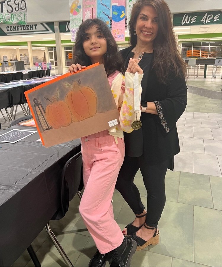 swisd_swe's tweet photo. Our lovely student participated in the Elementary Art Show! #RootEdSWE https://t.co/2EVVRrbtet