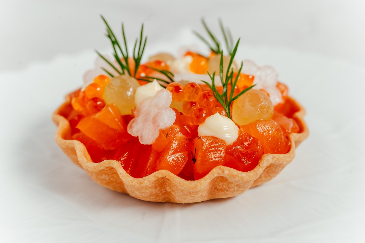 MichelinGuideUK's tweet image. The move from the Lake District to West Sussex has proved fruitful for Ben Wilkinson at The Pass @SouthLodgeHotel who wins One MICHELIN Star 
#LowerBeeding  
#MICHELINGuideGBI #MICHELINStar23