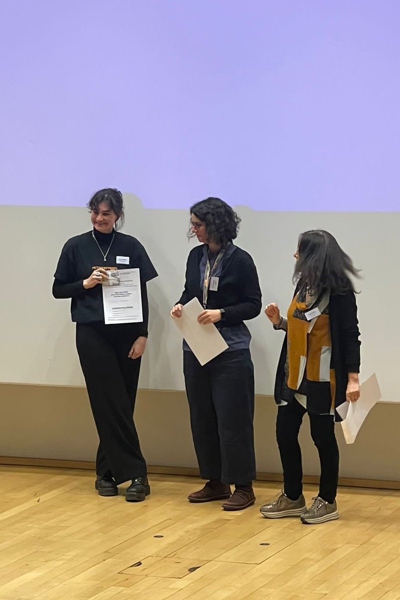 ClairePiper15's tweet photo. Huge congrats to @OliviaDinwoodi2 for winning best talk at Head Group Meeting. We will be hearing much more from her 👂🏼 https://t.co/0UIVzY6JpX