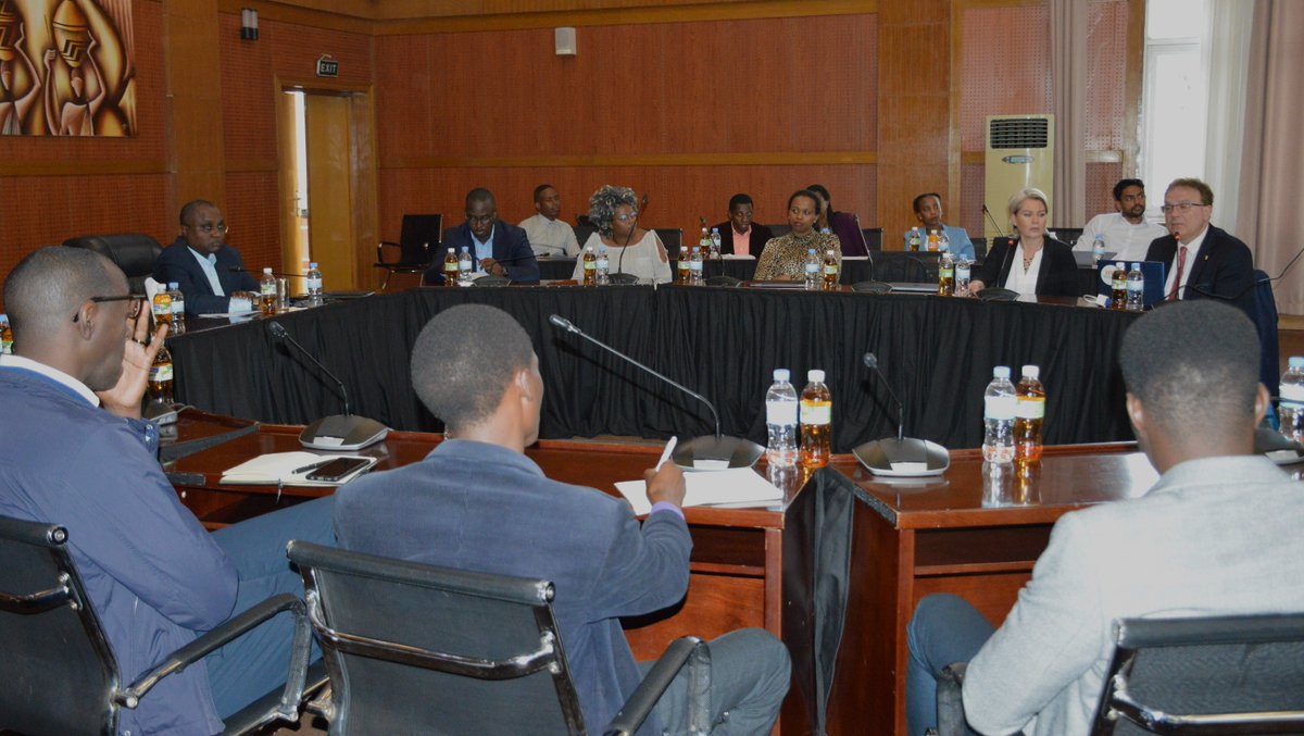 RwandaTrade's tweet photo. This afternoon, Hon. Minister @Ngabitsinze received a delegation from Mälardalen University. They discussed ways of partnership in SMEs development through research and technology. https://t.co/ytKfAau5s3