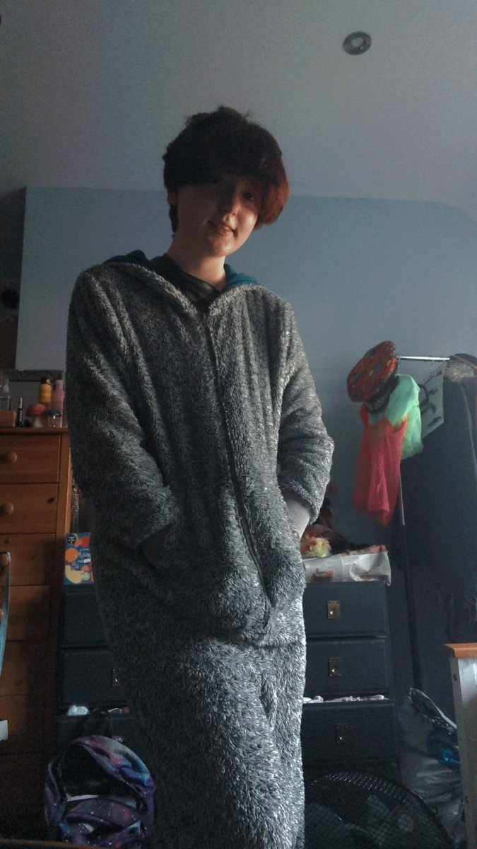 Void__Zer0's tweet photo. My school is doing a themed week, and today is pyjama day #pyjamaday #ooc #femboy https://t.co/FyomjGxr7g