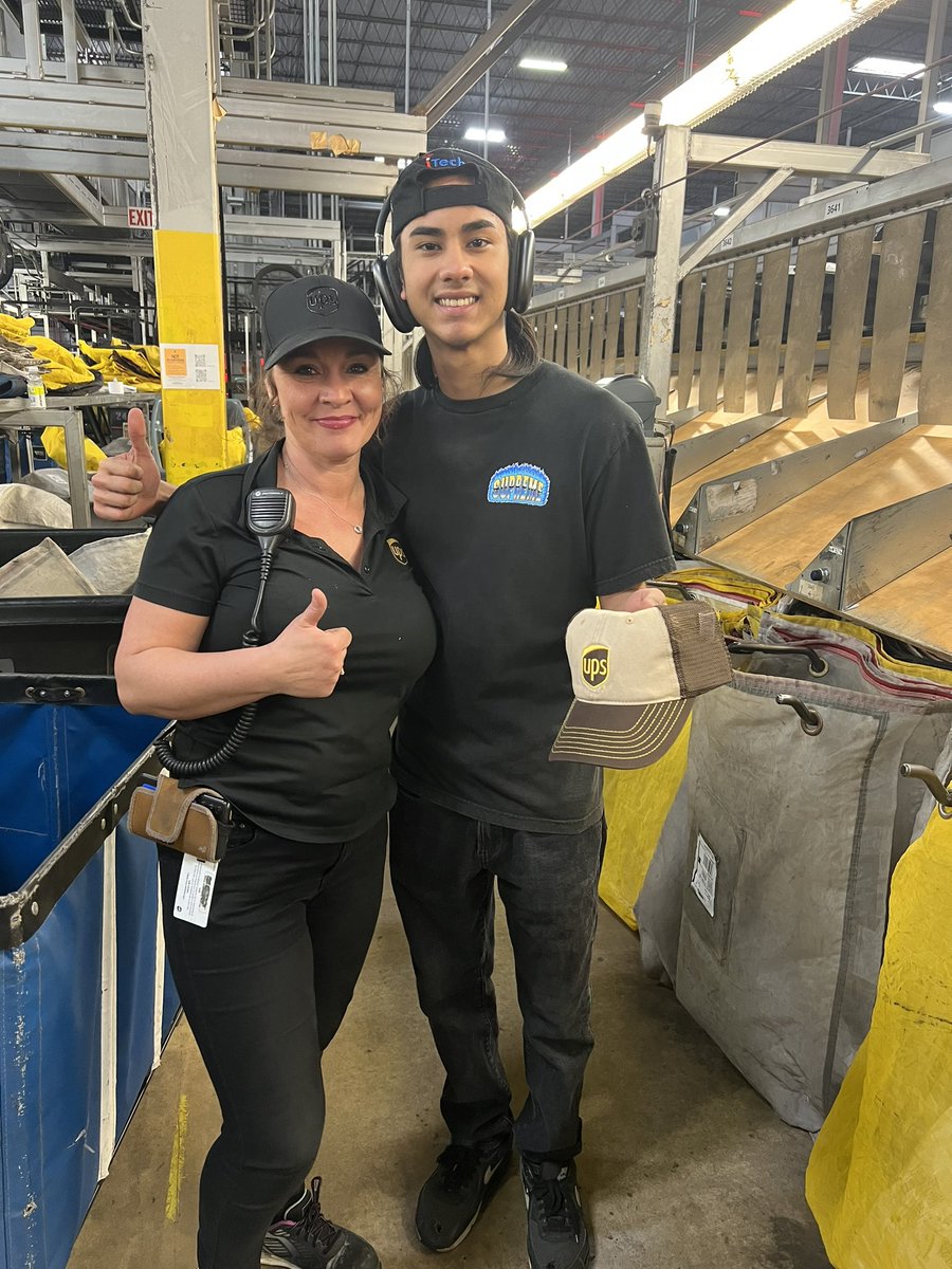 Recognizing <a href="/UPSers/">UPSers</a> Blake Rabanal  for ZERO Misloads for 3 weeks in a row!!! Great job servicing the customers!!Thank you for everything you do for <a href="/UPS/">UPS</a> <a href="/bigtymer504/">E.J.⚜</a> #DeliverWhatMatters