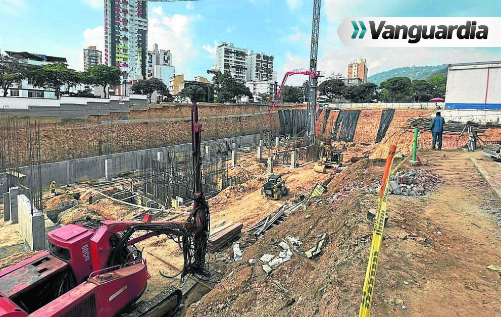 vanguardiacom's tweet photo. La que apunta a ser la facultad de su tipo más moderna en Latinoamérica tendrá cinco pisos, 53 laboratorios y dos sótanos, en un espacio de 27.000 metros cuadrados en total. 

Estos son los avances de la nueva Facultad de Salud UIS: https://t.co/SuXGGtDtRO https://t.co/zuqditxEWd