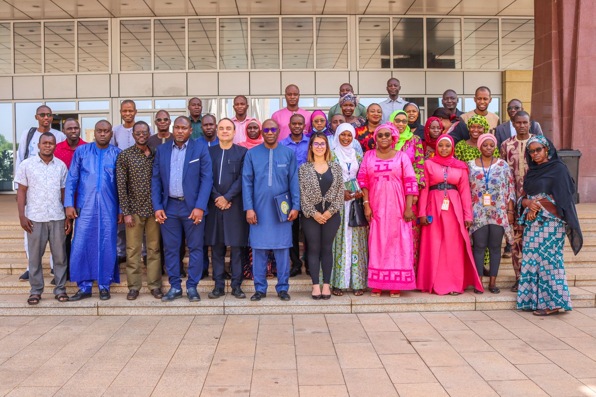 unfpa_mali's tweet photo. Sensibilisation de plus 5⃣0⃣ #Medias par @INSTAT_MALI avec l’appui de @unfpa_mali &amp; @ContactPARIS21 sur les enjeux liés aux résultats du #RGPH5.

Objectif : renforcer le partenariat afin de mieux promouvoir les données du dénombrement de la #population tenu en Juin 2022 au #Mali. https://t.co/cmHSLztOtb
