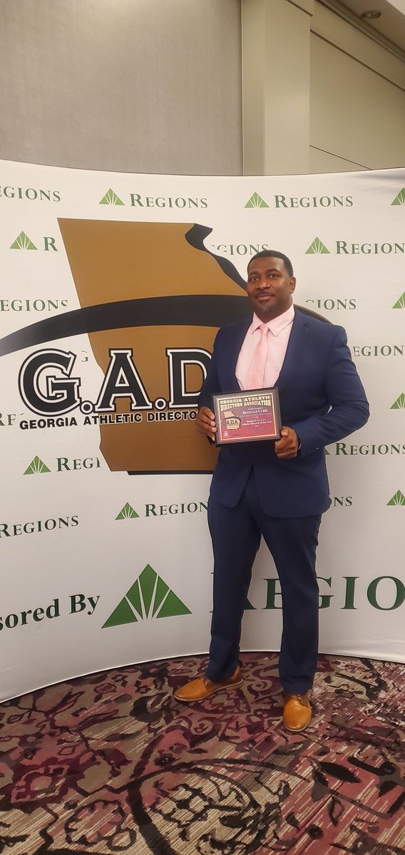 mjjaguars's tweet photo. Congratulations to our Athletic Director Reginald Curry for receiving Region 5-AAAAA Athletic Director of the Year. MJJ ALL DAY @APSMHJHSJaguars @1APS_Athletics https://t.co/modFHKjdX8