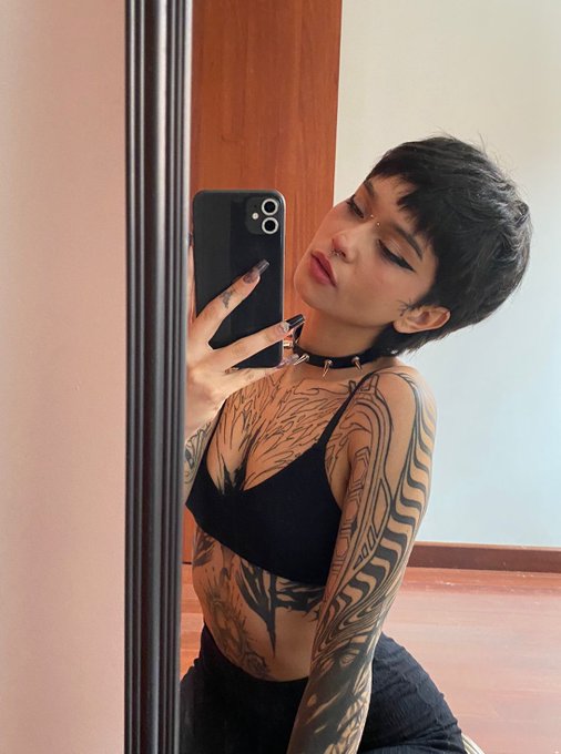 if u see this, im ur gf now https://t.co/bSR3WdT6iG