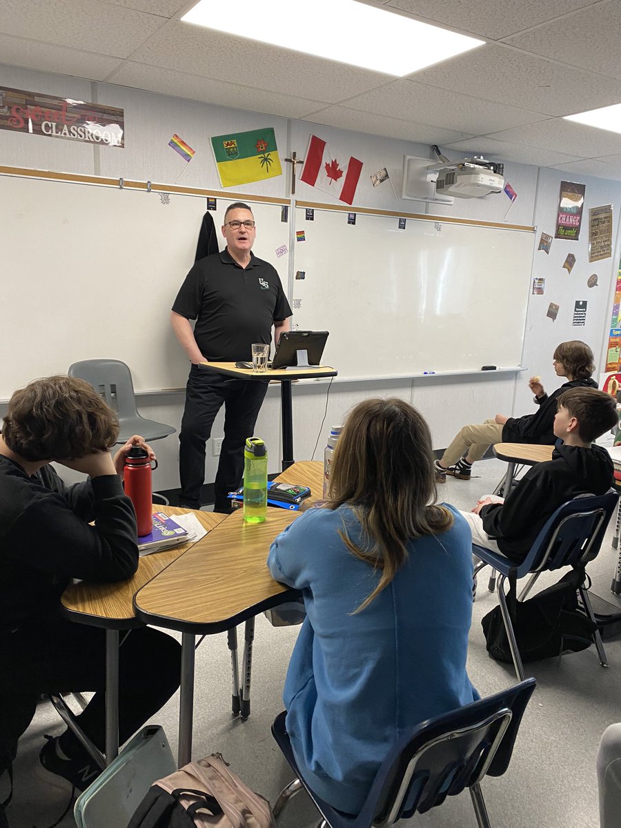 coachpatty1's tweet photo. @RCSD_No81 @StJosaphat The grade 8 and myself are blessed today to hear the knowledge and experience of Cpl. Cory Patterson. It’s his day off but he is teaching us about the impact of violence in the community. What a life he has lived. #gratitude #community #connectstudents https://t.co/2XnC0IhhLK