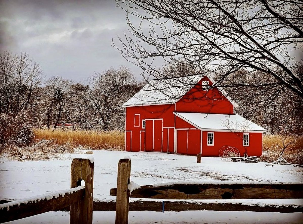bvarphotos's tweet photo. @PKilleenPhoto Historic barn in Hackensack #NewJersey #PhotographyTalksRed https://t.co/RrTYNOmtah